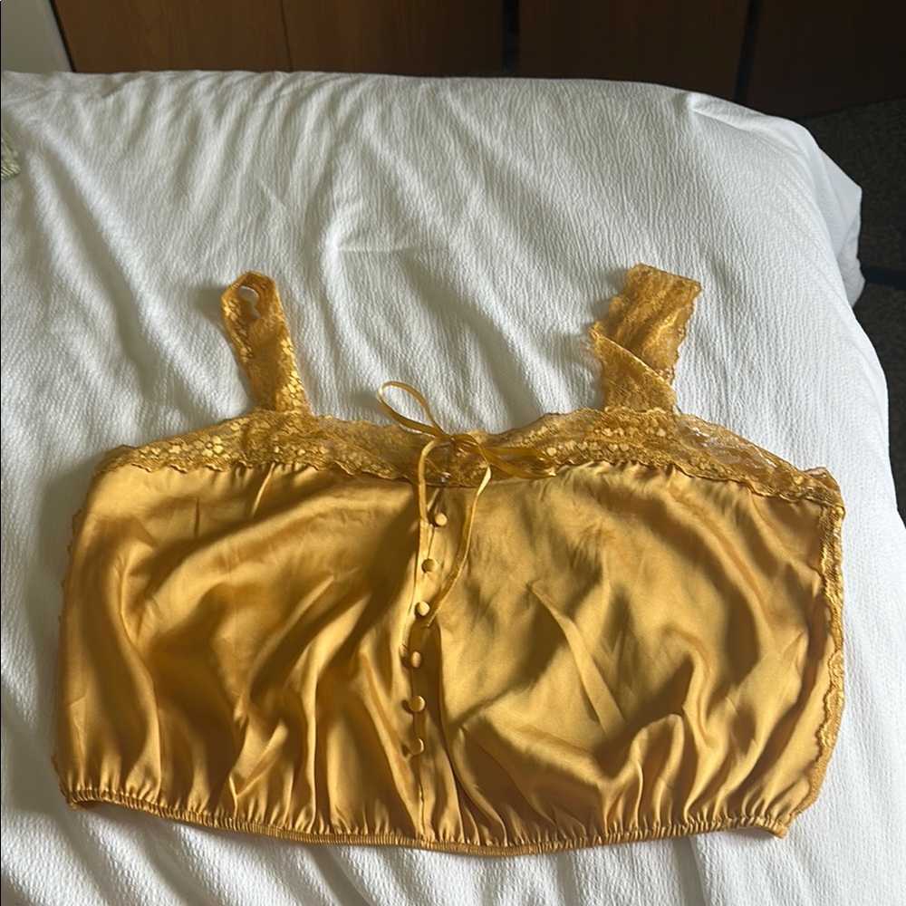 Forever 21 Gold Lace Trim Crop Top